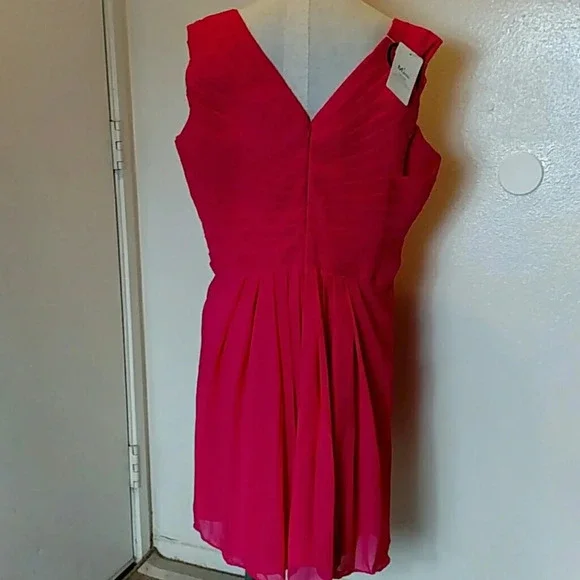 NWT Manfei Fusia Pink V-Neck Chiffon Dress - Picture 2 of 7